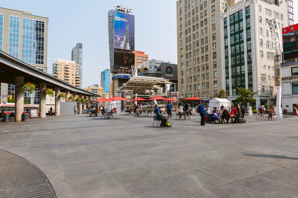 Luxury In Yorkville Τορόντο Εξωτερικό φωτογραφία